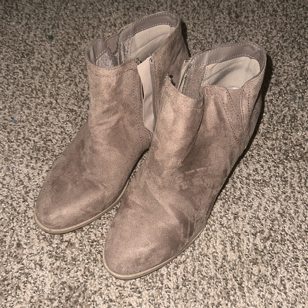 Taupe suede zip booties, size 10